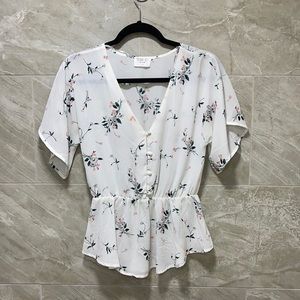 White floral short sleeve top